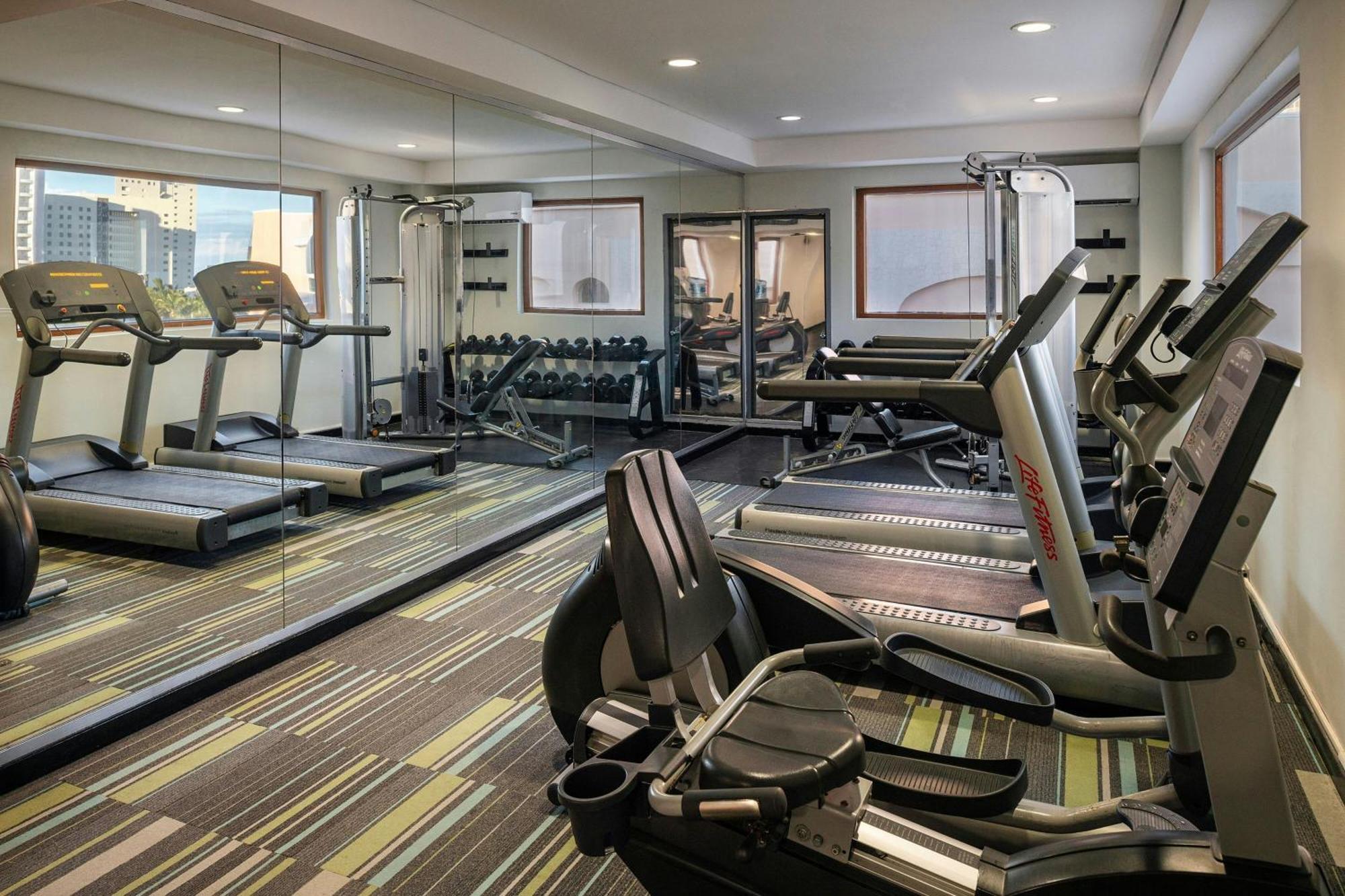 Renovated Aloft Cancún Eksteriør billede