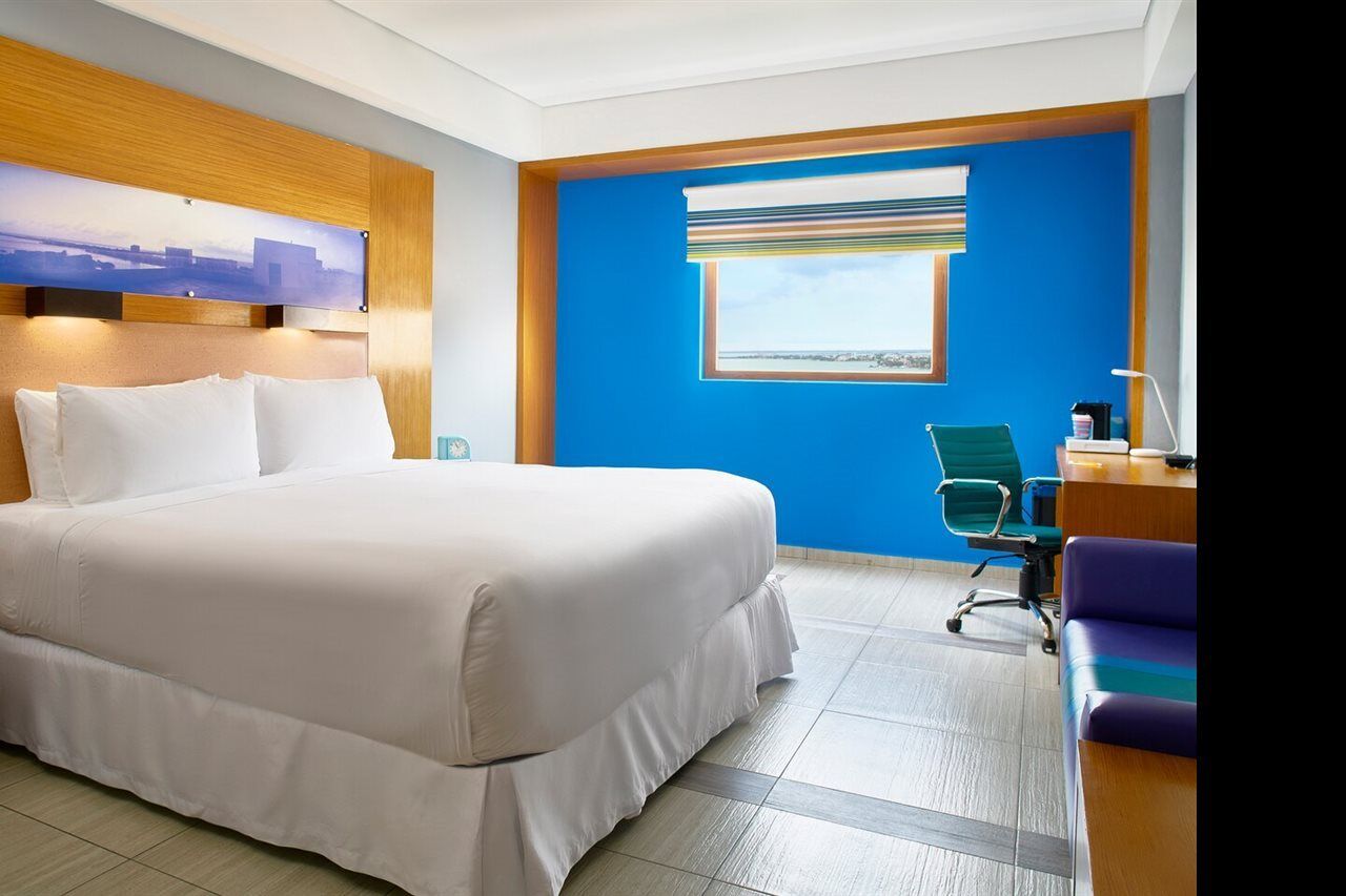 Renovated Aloft Cancún Eksteriør billede